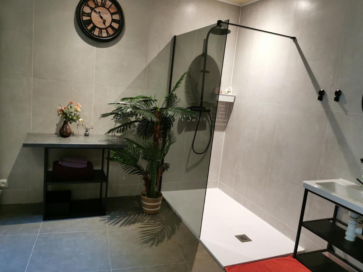 Mica Beauty & Wellness Center * Tamise